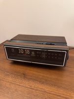 Vintage General Electric Flip Clock Radio Alarm