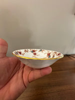 Minton Ancestral English Bone China Scalloped Edge Set