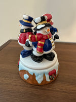 Thomas Pacconi Classics Christmas Snowmen's Musical Windup Animated Decor