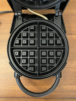 VillaWare Belgian Waffler Classic Italian Kitchenware 3200