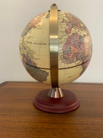 Antique Globe Illuminated World Globe Map Lamp