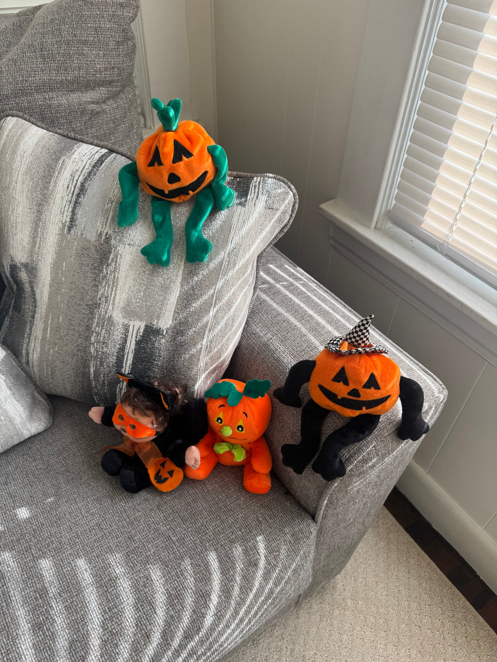 Vintage Halloween Plush Toys Set READ