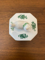 Herend Hungary Octagon Shaped Porcelain Trinket box Kitten 6074/AV
