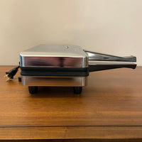 Belgian Waffler Professional VillaWare Classic Italian Kitchenware 5200 NS