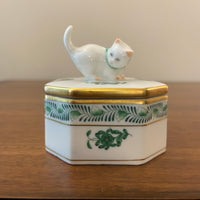 Herend Hungary Octagon Shaped Porcelain Trinket box Kitten 6074/AV
