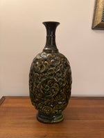 Ceramic Ornate Glossy Vitrified Vase
