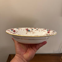 Minton Ancestral English Bone China Scalloped Edge Set