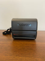 Vintage Polaroid 600 Film One Step Close Up Instant Camera Made in USA
