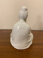 Vintage Chinese White Porcelain Blanc de Chine Kwan Yin Guan Yin Figure
