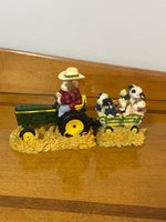 Mary's Moo Moos Cow Figurine Set of 2 Enesco-Deere
