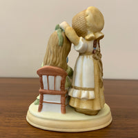 Holly Hobbie Porcelain Figurine Good Times Designers Collection