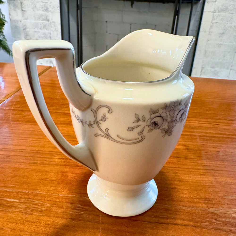 Johann Haviland Bavaria Germany Creamer