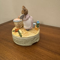 Vintage Schmid The Tale of Two Bad Mice Ceramic Musical Box