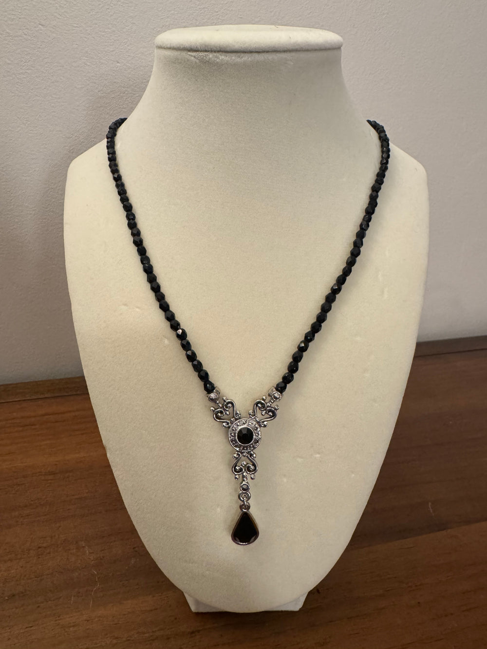 1928 Brand Black Glass Rhinestone Pendant Necklace Jewelry