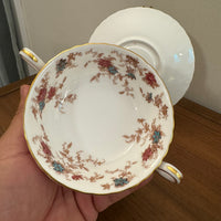 Minton Ancestral English Bone China Scalloped Edge Set