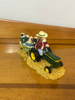 Mary's Moo Moos Cow Figurine Set of 2 Enesco-Deere
