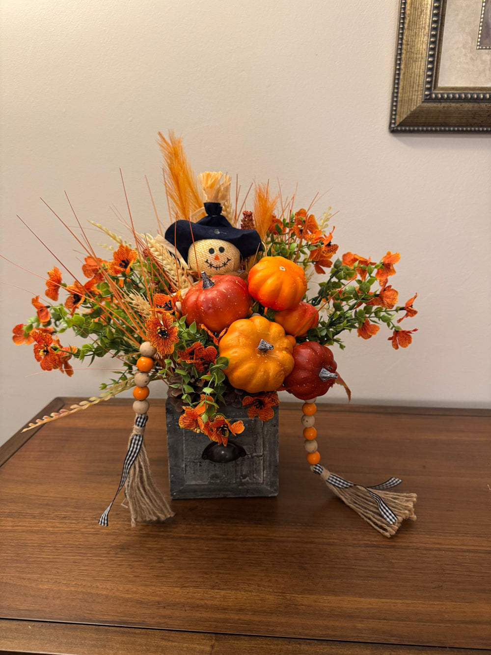 Floral Arrangement Centerpiece Autumn Thanksgiving Décor Scarecrow