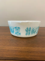 Vintage PYREX 472 1 1/2 pt Glass Pint Cinderella Dish Amish Blue Butterprint
