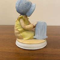 Holy Hobbie Porcelain Figurine Pleasant Dreams