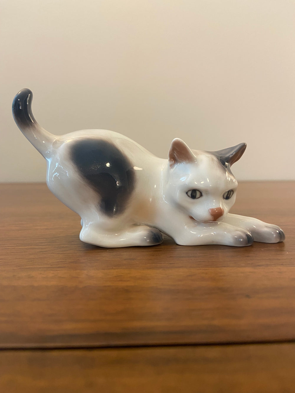 DJ Dahl Jensen Copenhagen Porcelain Cat Figurine 1013