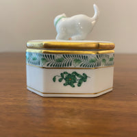 Herend Hungary Octagon Shaped Porcelain Trinket box Kitten 6074/AV