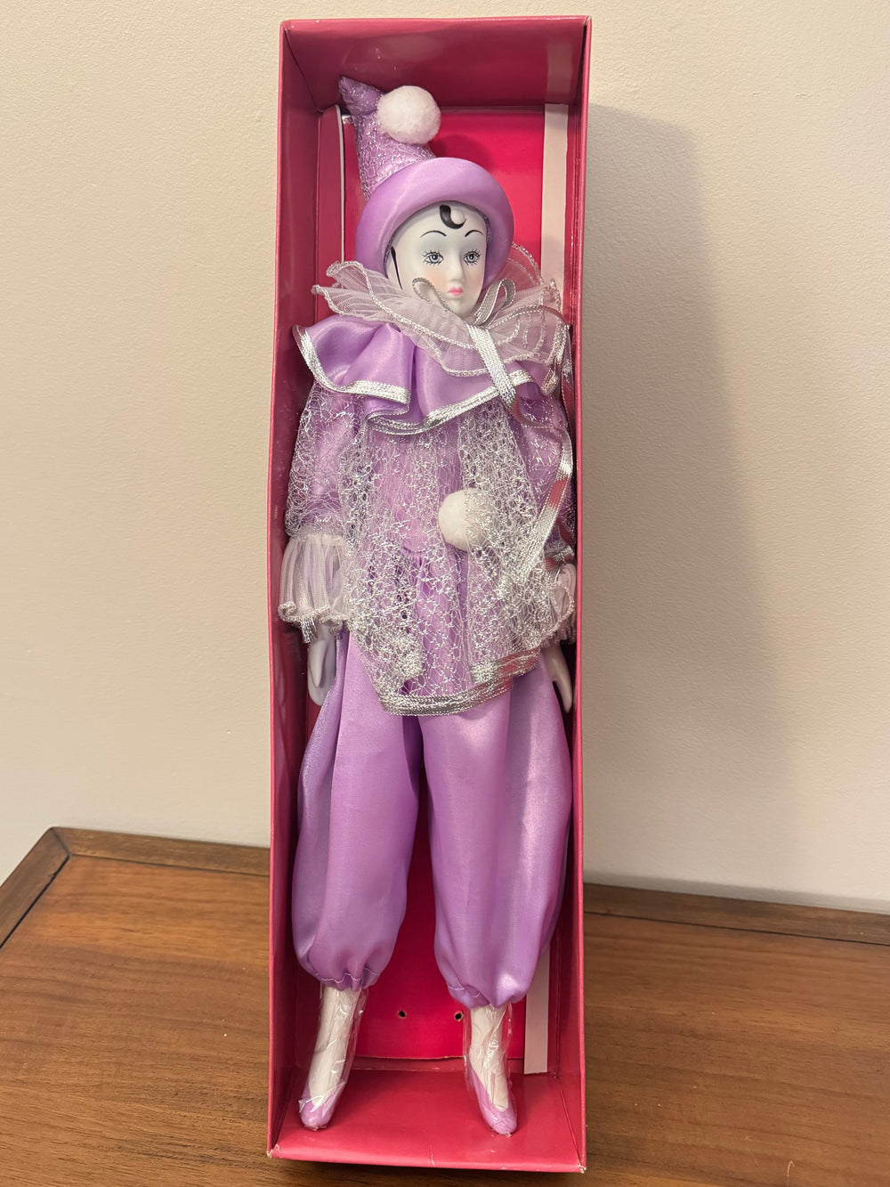 Vintage Harlequin Clown Porcelain-Clothing Decor Figurine