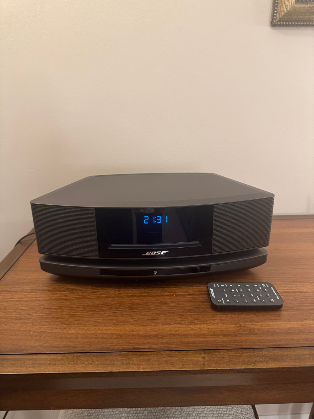 Bose Wave Sound Music System IV Audio CD Radio Wi-Fi Bluetooth Touch 220-240V