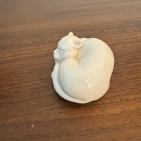 Vintage The Franklin Mint Resin Sleeping Cat Figurine