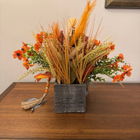 Floral Arrangement Centerpiece Autumn Thanksgiving Décor Scarecrow
