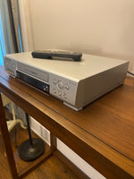 Mitsubishi Vcr Vhs Hi-Fi Precision TurboDrive HS-U449 with Remote Control
