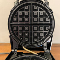 VillaWare Belgian Waffler Classic Italian Kitchenware 3200