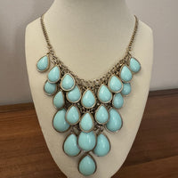 Teardrop Shaped Cascading Necklace Fashion Jewelry