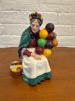 Handmade-painted VTG Porcelain Royal Doulton Figurine The Old Balloon Seller 1928

