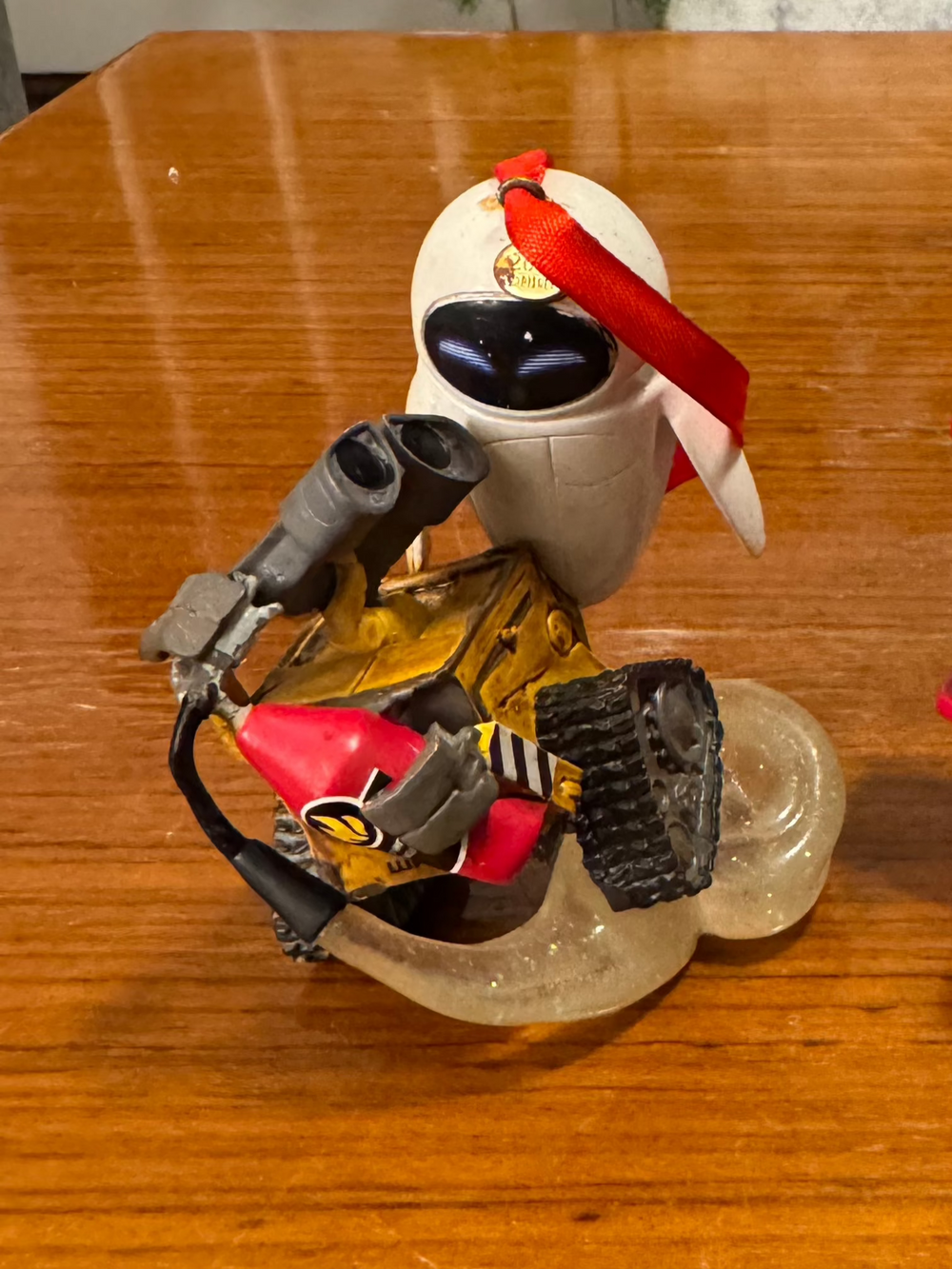 Disney Pixar Wall-E-E.V.E. Xmas Ornament