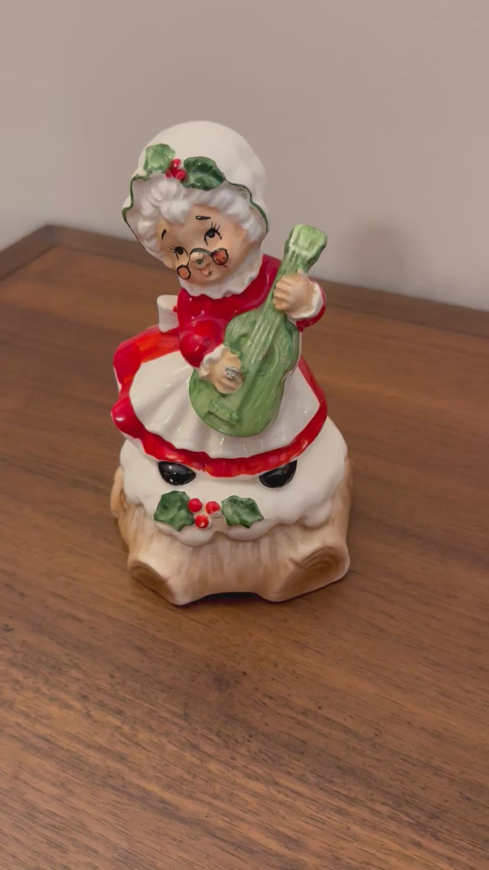 Vintage Lefton Mrs. Claus Ceramic Musical Box